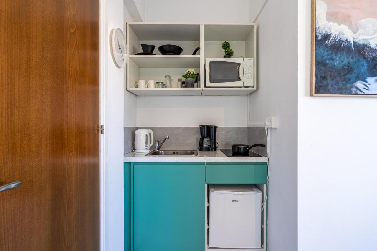 Sofia'S Cosy Studio In Ларнака Экстерьер фото